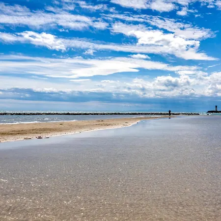Les Ptits Loups, D'agde Le Grau-dʼAgde