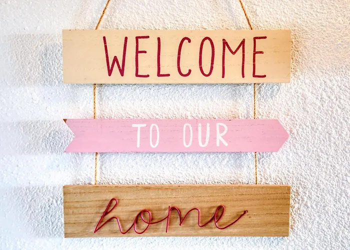 Les Ptits Loups, D'agde Le Grau-dʼAgde